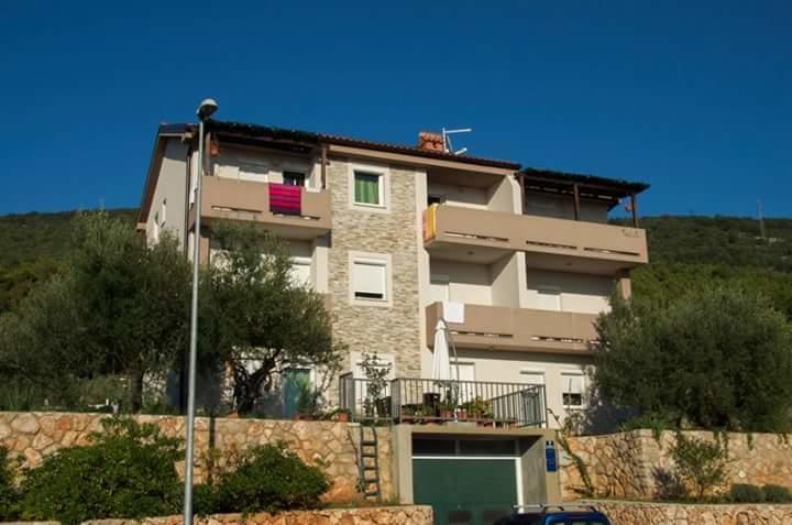 Panorama Sunset Apartments Cres Esterno foto